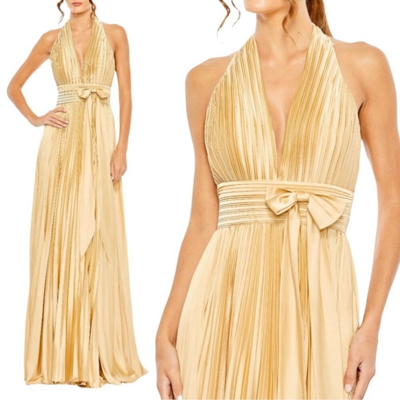 MAC DUGGAL Gold Pleated Halter Neck Open Back Maxi Gown With Waist Bow - Reemoly